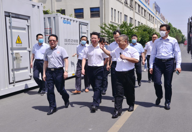 市人大常委会委员张弢带队到九游会游戏公司专题调研